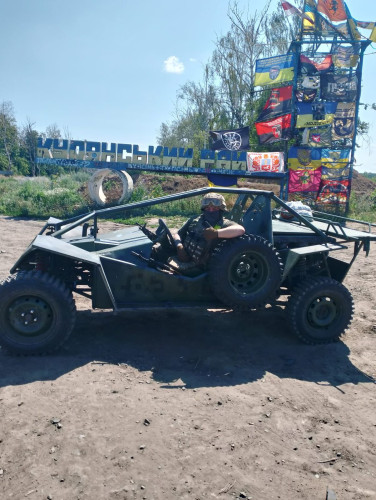 Передали багі для захисника на Куп’янський напрямок