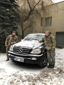 Черговий автомобіль було передано одній із військових частин