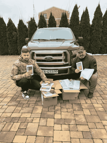 До нашого благодійного фонду «Спільна справа» звернулася військова частина з проханням допомогти підготувати різдвяні подарунки для дітей загиблих військових