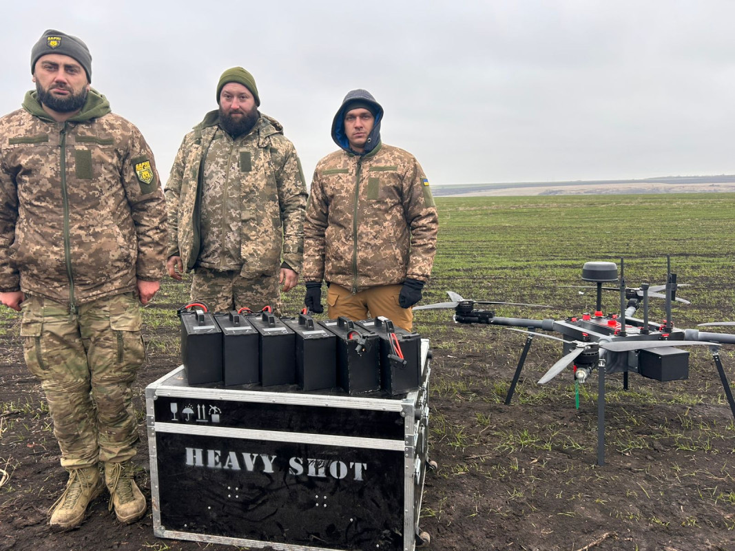 Фондом було передано шість акумуляторів до ударних дронів Heavy Shot